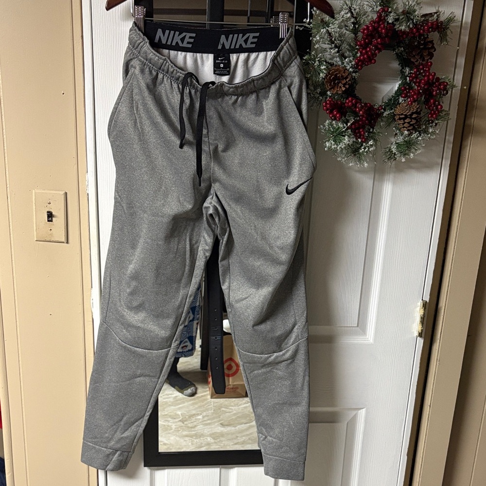 Nike Men’s Gray Jogger Pants